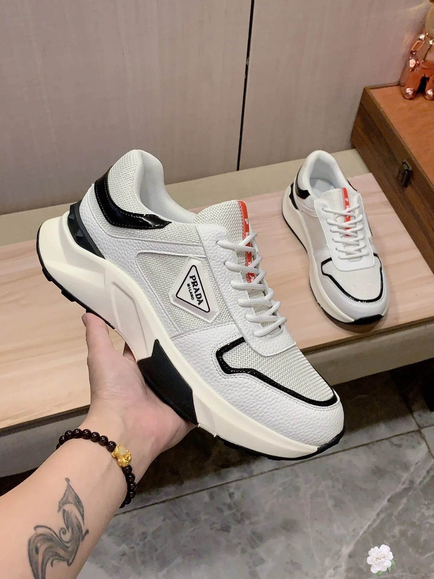 Men's men's shoes💰460💰💰🎩🎩[Lightning][Lightning] "PRADA*" The latest and most popular casual shoes, top brand [seduce] luxury ~ purchasing agency, top ~ quality. [Strong] The upper is made of imported breathable cowhide with material ➕ breathable sheepskin lining (•) and fine workmanship. The original stylish and stylish soft rubber wear-resistant and non-slip outsole is light and comfortable on the feet. The real thing looks better when photographed in real life. No. 143: Code: 38-44, 45 can be customized, 3️⃣ colors are available